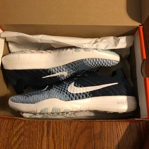 Nike Womens Free Run Flyknit